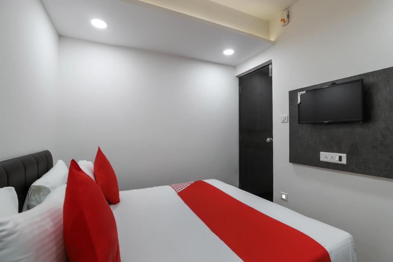 Oyo 40139 Hotel Peradiot Ahmadábád Kültér fotó