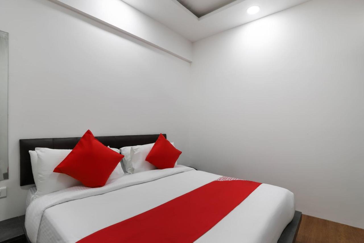Oyo 40139 Hotel Peradiot Ahmadábád Kültér fotó
