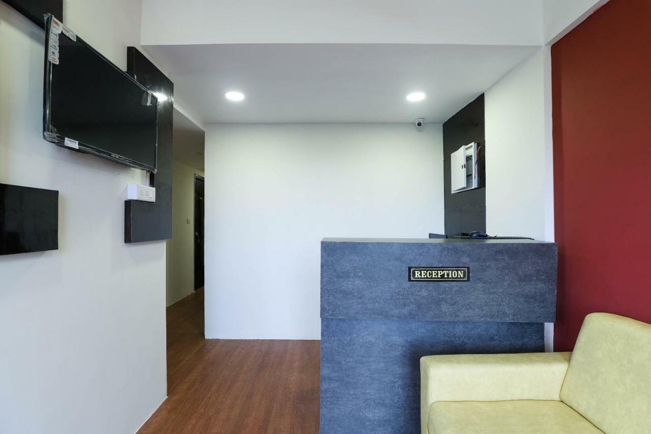 Oyo 40139 Hotel Peradiot Ahmadábád Kültér fotó