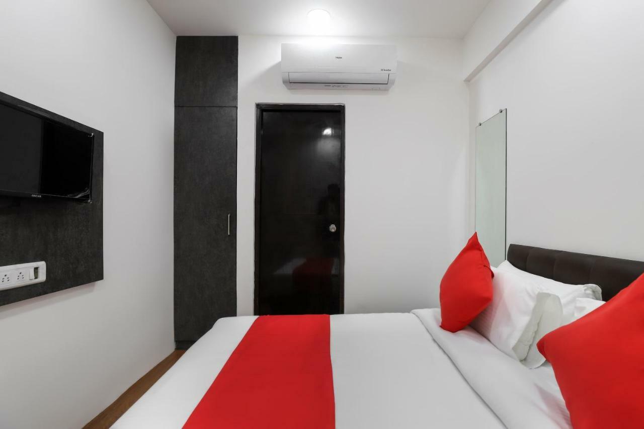 Oyo 40139 Hotel Peradiot Ahmadábád Kültér fotó